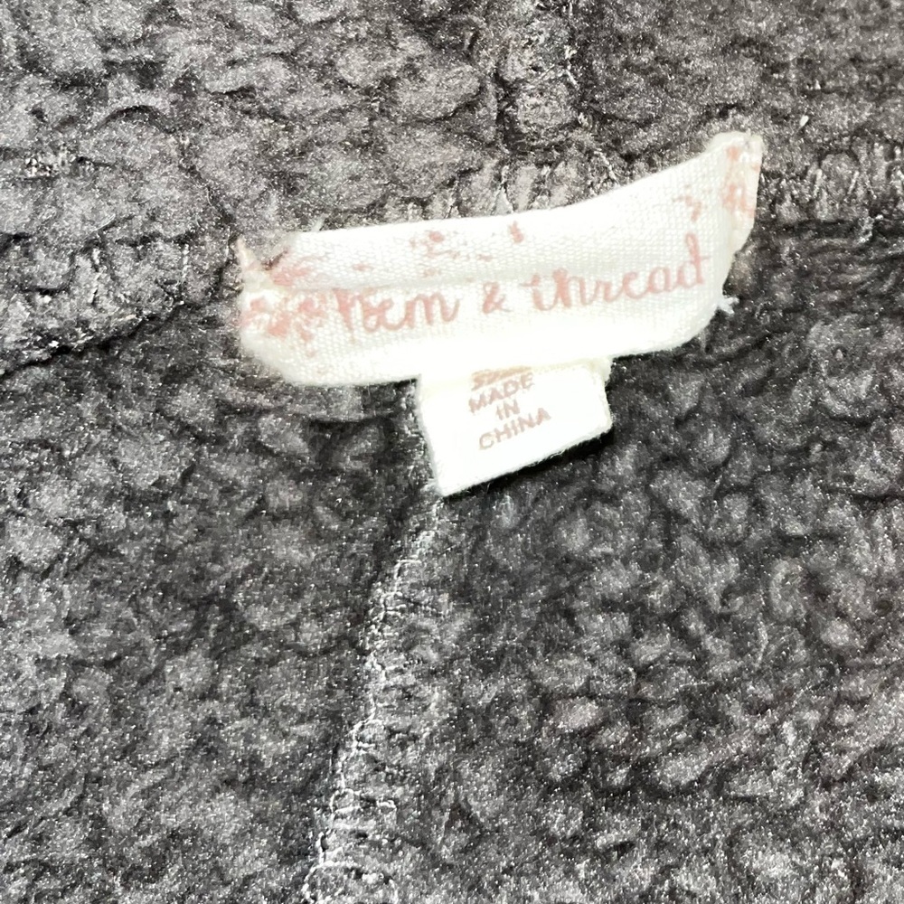 Poem and Threads 🧵 - Picture 3 of 6